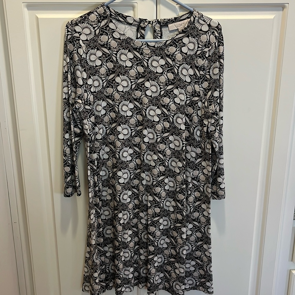 Loft Size Medium Black/Beige Dress